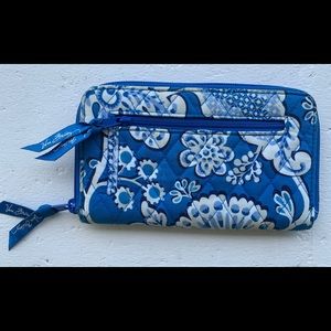 Vera Bradley wallet